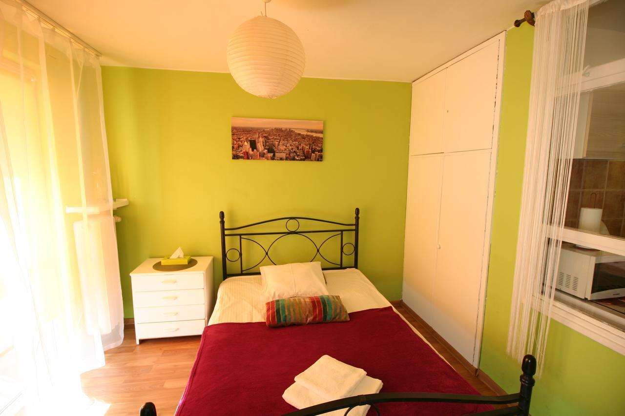 Apartamenty Varsovie Twarda City ภายนอก รูปภาพ