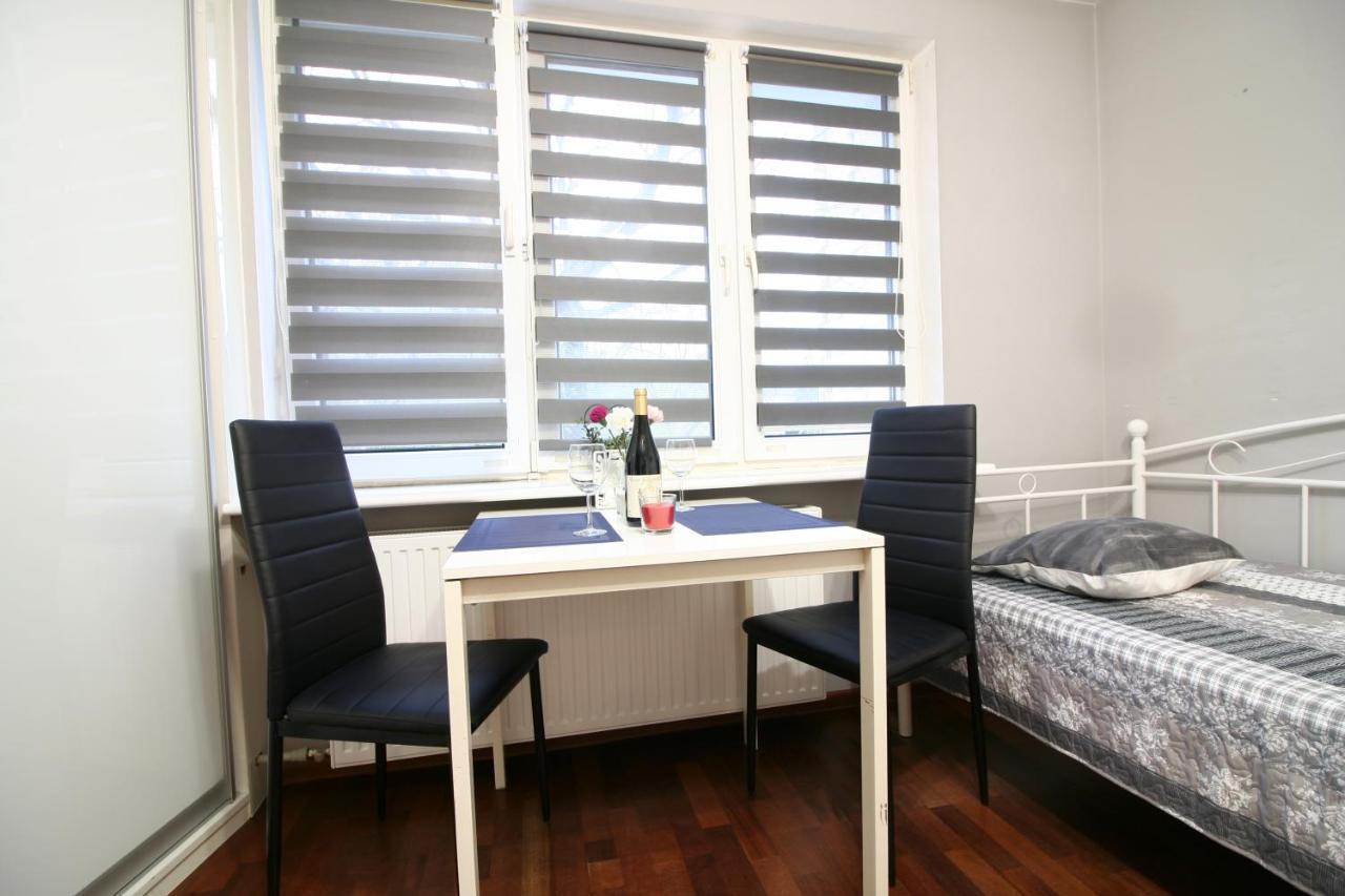 Apartamenty Varsovie Twarda City ภายนอก รูปภาพ